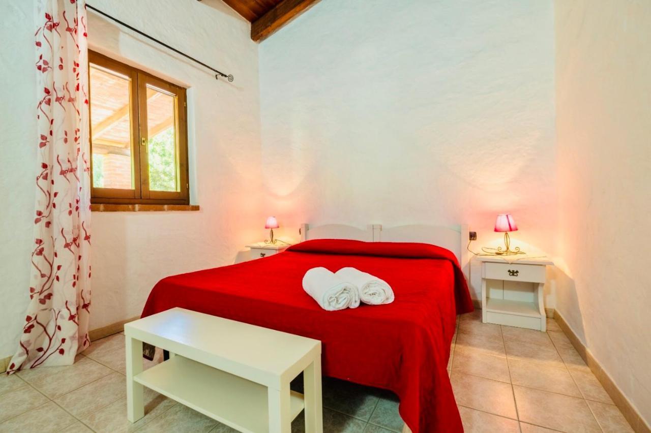 Agriturismo Il Paradiso อีเกลเซียส ภายนอก รูปภาพ