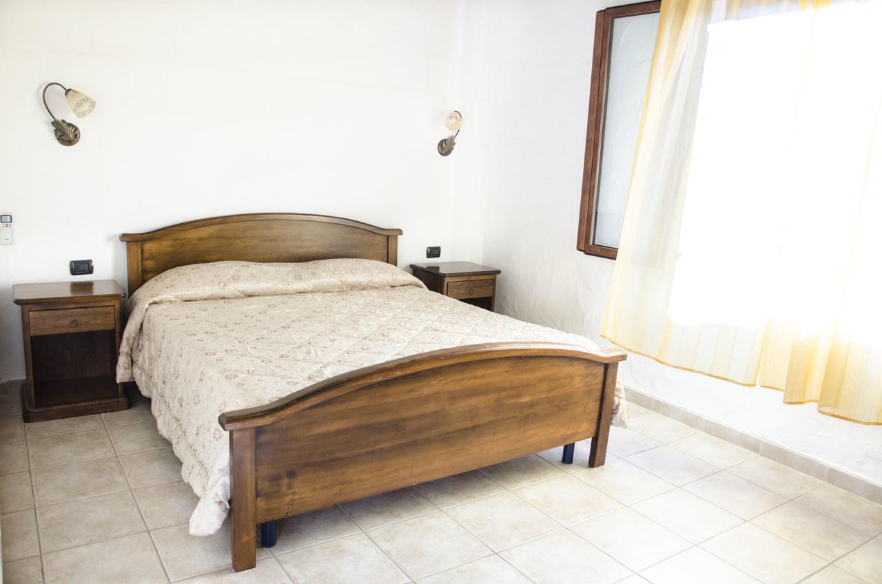 Agriturismo Il Paradiso อีเกลเซียส ภายนอก รูปภาพ